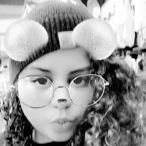 Meet your Posher, Ineilly